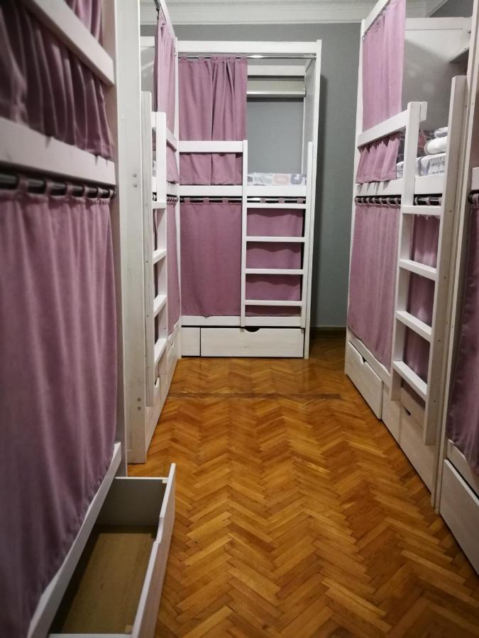 Булгакоff Hostel Kiev Ngoại thất bức ảnh